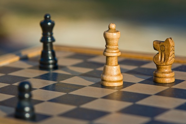 Imagem de jogo de xadrez representando estratégia
